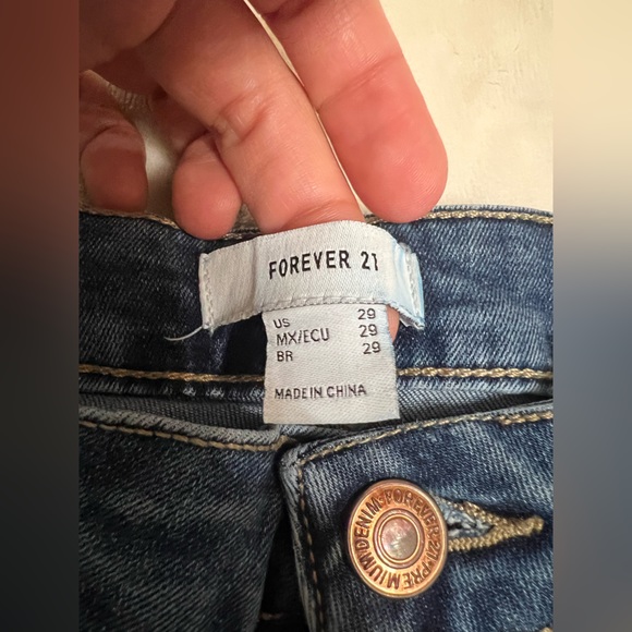 Jeans - Picture 2 of 2